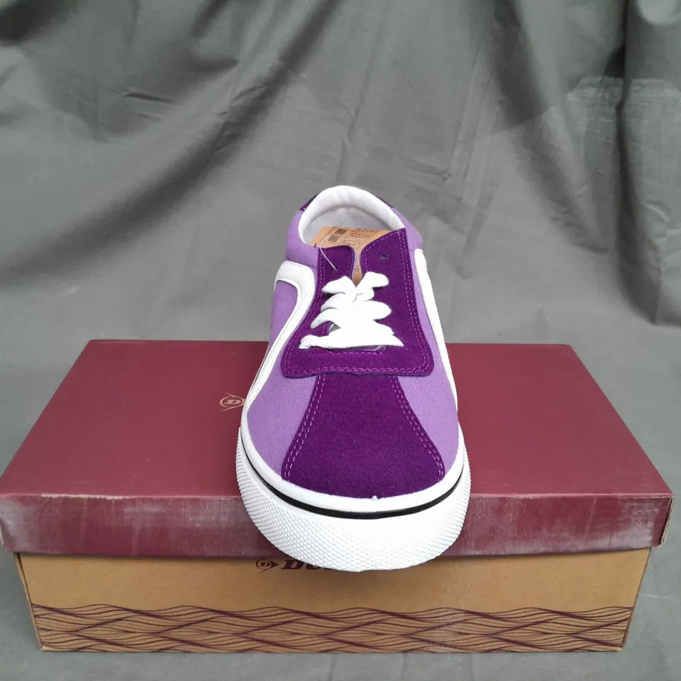 BOX OF APPROX 12 ASSORTED DUNLOP EZRA TRAINERS IN PURPLE - SIZE 6
