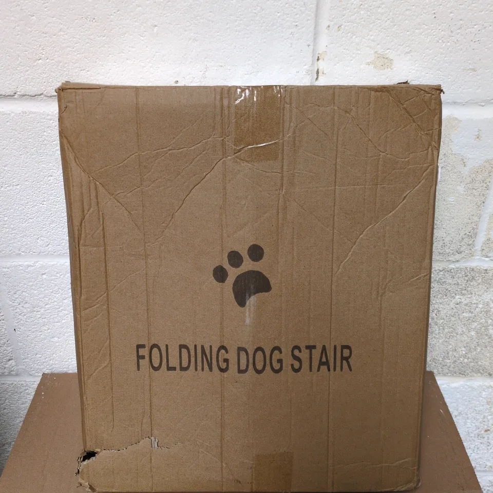SET OF FOLDING DOG STAIRS