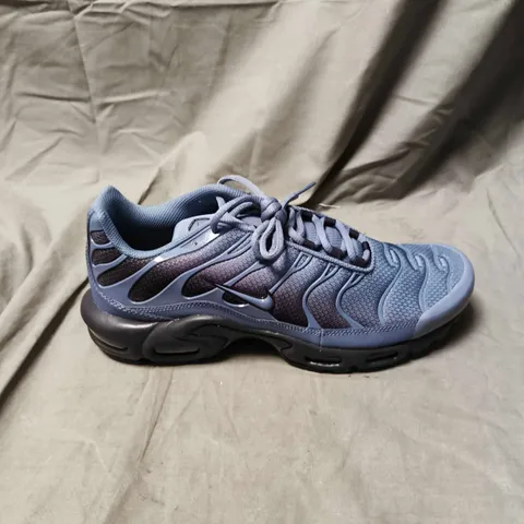 NIKE TN AIR TRAINERS IN BLUE - 9