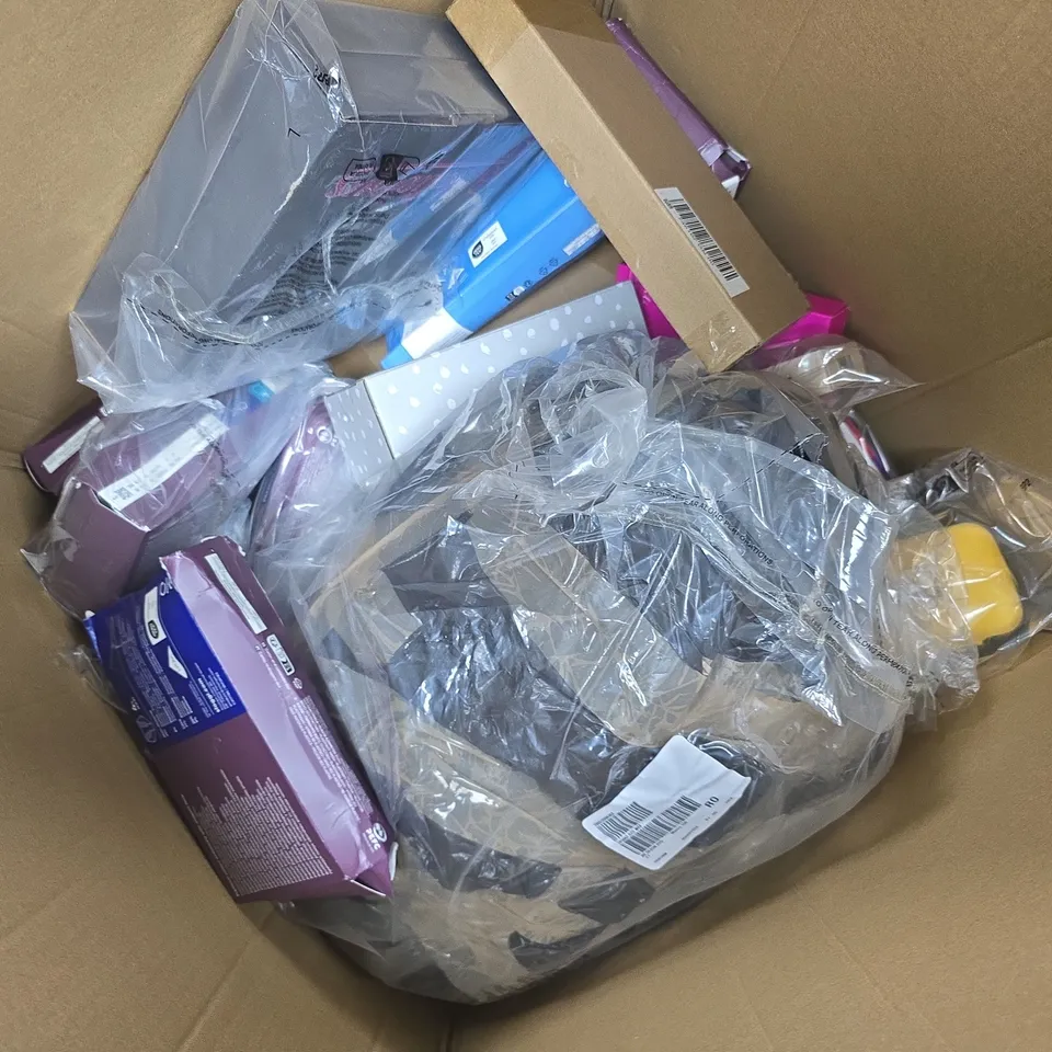 APPROXIMATELY 14 ASSORTED ITEMS TO INCLUDE BOSCH UNIVERSAL BRUSH, SLOGGI MAXI BRIEFS, ELECTRIC CAN OPENER, ETC - COLLECTION ONLY