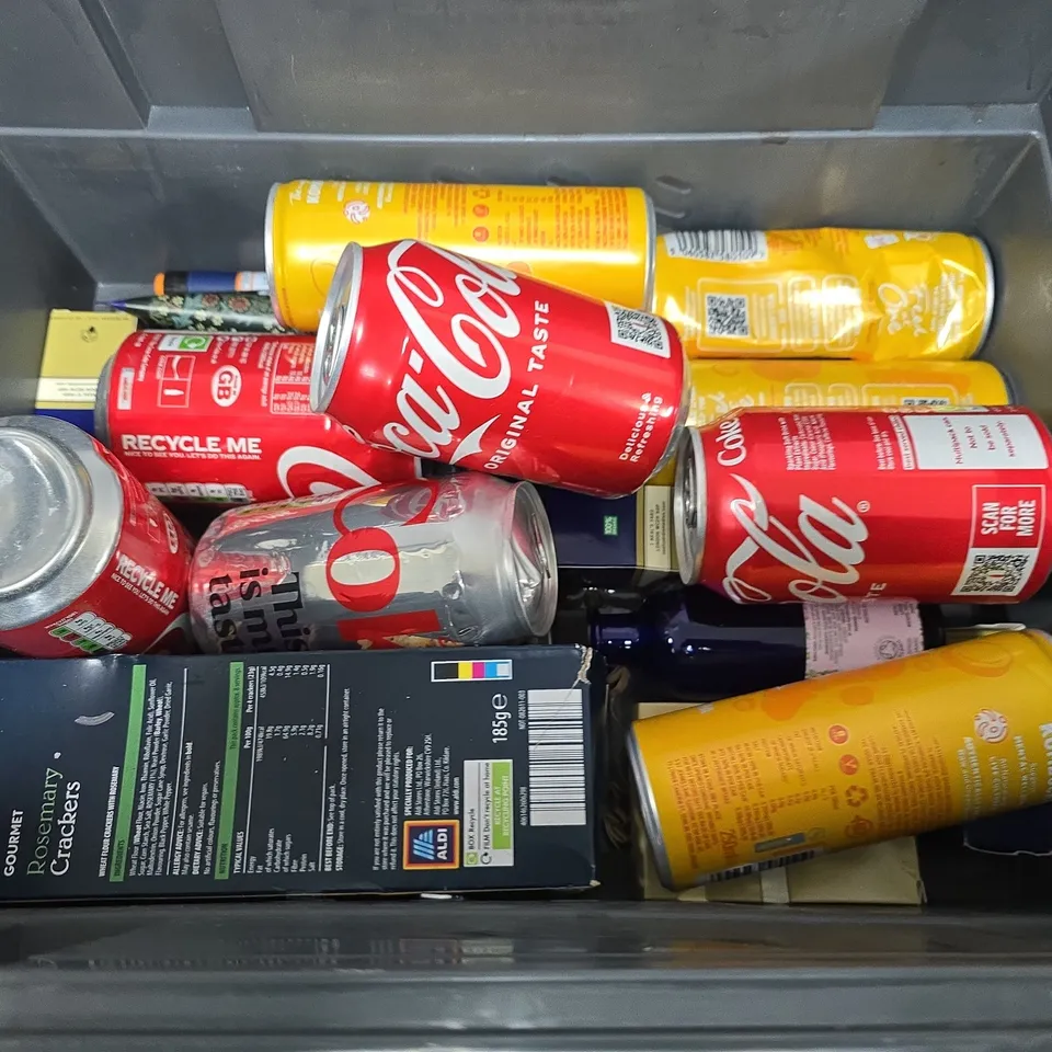 APPROXIMATELY 5 ASSORTED FOOD ITEMS TO INCLUDE - COKE, DIET COKE AND GINGER KOMBUCHA 