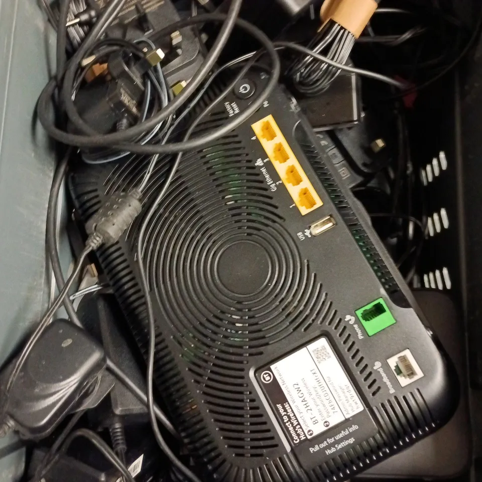 APPROXIMATELY 10 ASSORTED ELECTRICAL PRODUCTS TO INCLUDE NETWORK CABLES, POWER SUPPLIES, REPLACEMENT REMOTES ETC