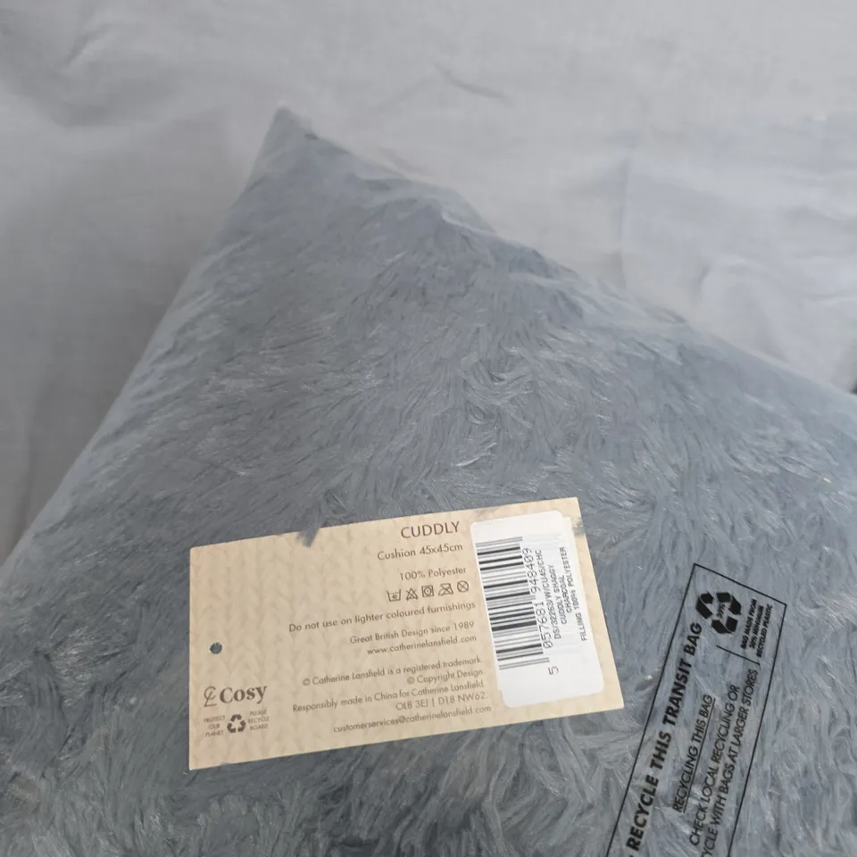 CATHERINE LANSFIELD CUDDLY CUSHION 45X45 CM – 100% POLYESTER, GREY