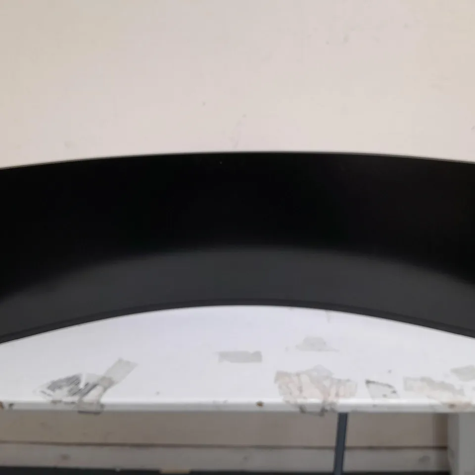 SAMSUNG CURVED 49" MONITOR - CJ89