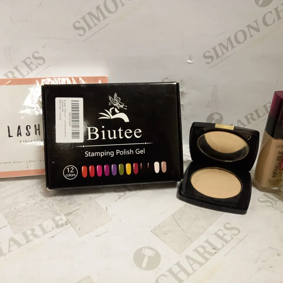 LOT OF APPROXIMATELY 20 MAKE UP ITEMS, TO INCLUDE L'OREAL, NYX, NO 7, ETC