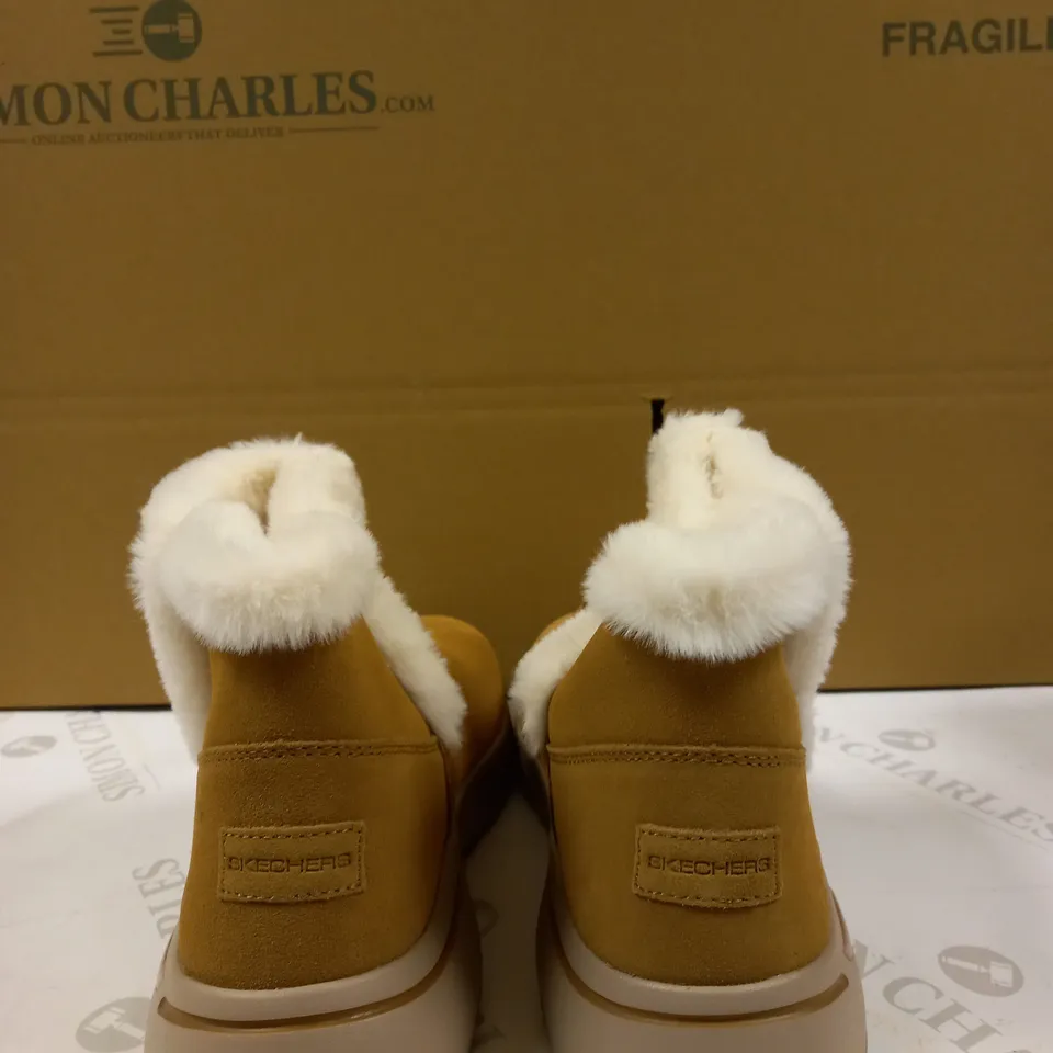 SKECHERS ARCHFIT JOY CHUGGA BOOTS CHESTNUT SIZE 8