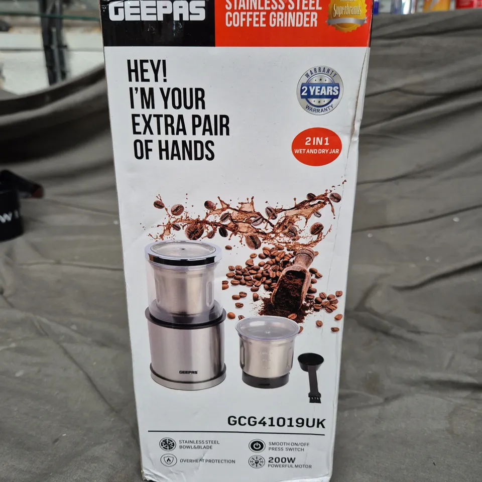 GEEPAS STAINLESS STEEL COFFEE GRINDER GC41019UK – 200W, 2-IN-1 WET & DRY JAR, BOXED