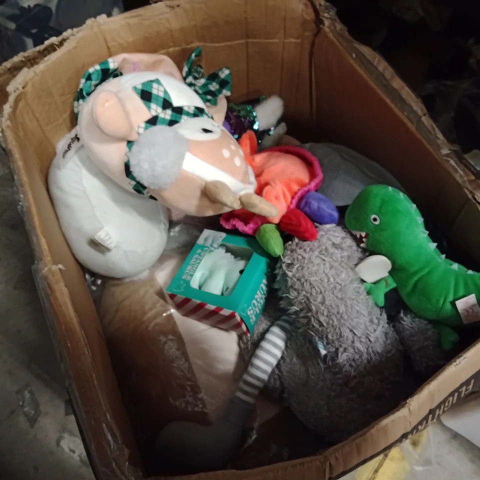 BOX TO CONTAIN ASSORTED PLUSHIES
