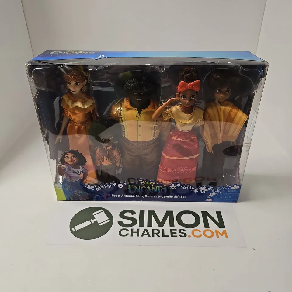 BOXED DISNEY ENCANTO PEPA, ANTONIO, FELIX, DOLORES & CAMILO GIFT SET