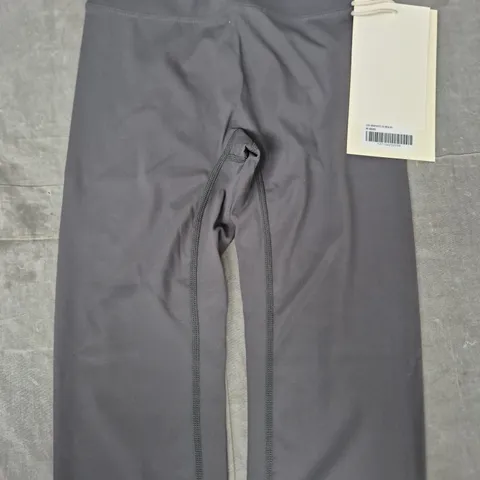 ADANOLA ULTIMATE LEGGINGS IN GRAPHITE GREY SIZE XS