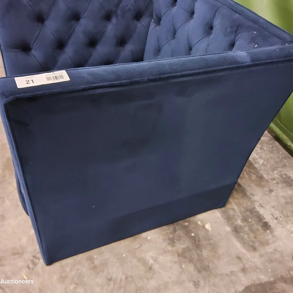 DESIGNER THE KINGSWOOD BLUE VELVET BUTTONED HIGH BACK EASY CHAIR 