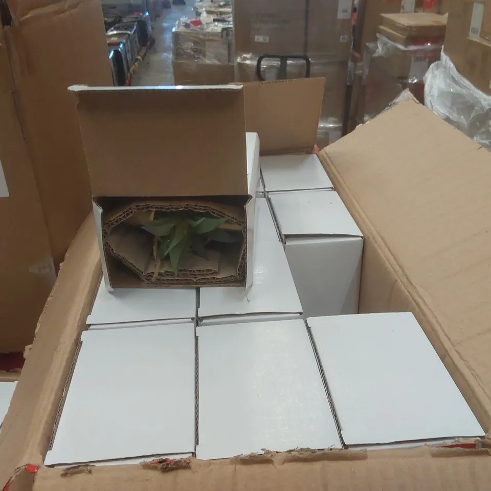 PALLET CONTAINING A VERY LARGE QUANTITY OF BRAND NEW ASSORTED ITEMS INCLUDING: TROPHY PLANTER ORNAMENTS, SCENTED CANDLES, JEANS, SHIRTS, CAR FRESHENERS ECT