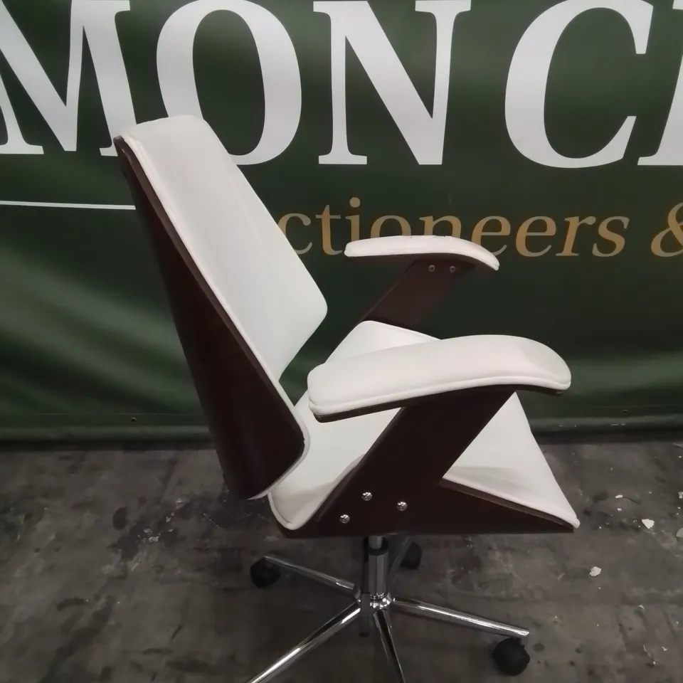 DESIGNER HANS SMYTHE LANGLEY STREET ERGONOMIC ADJUSTABLE CHAIR WHITE FAUX LEATHER 