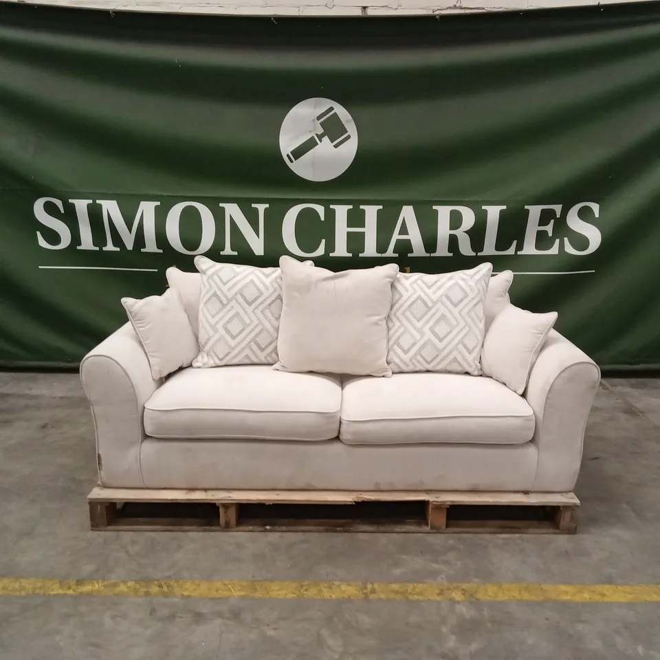 AMORE FABRIC 3 SEATER RRP £829