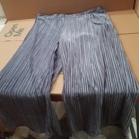 BOX CONTAINING APPROXIMATELY 20 BRAND NEW JD WILLIAMS GREY VELVET WIDE LEG TROUSERS - SIZE 20