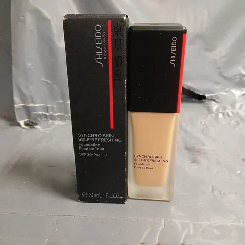 BOXED SHISEIDO SYNCHROSKIN SELF-REFRESHING FOUNDATION IN 350 MAPLE 30ML