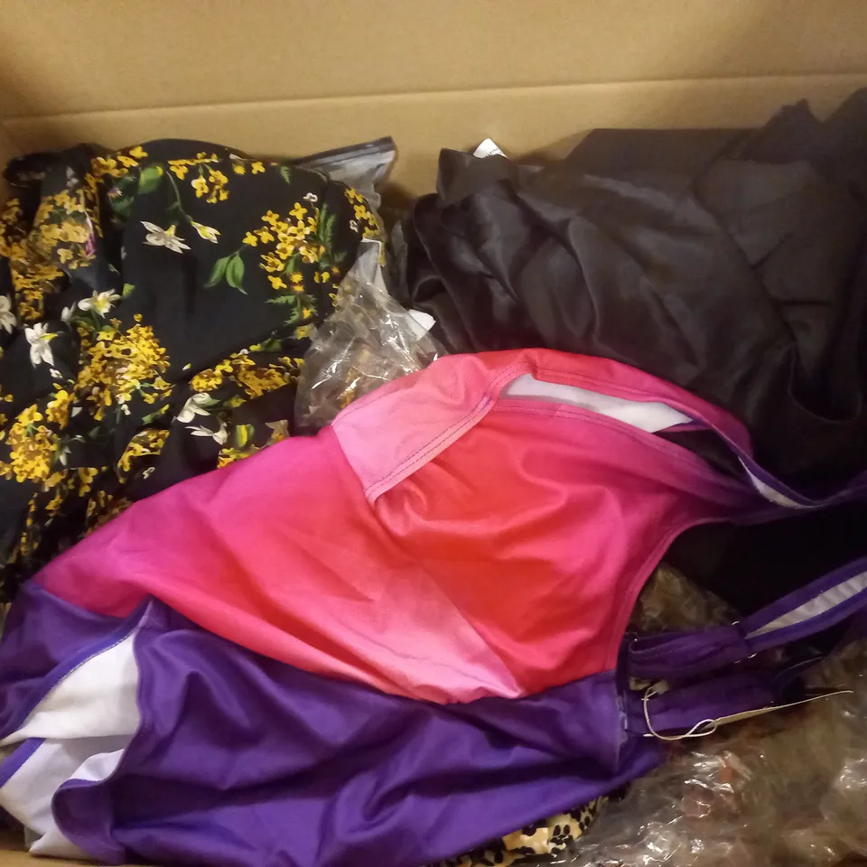 LARGE QUANTITY OF CLOTHING ITEMS TO INCLUDE , SWEATERS, JEANS, T-SHIRTS, ETC