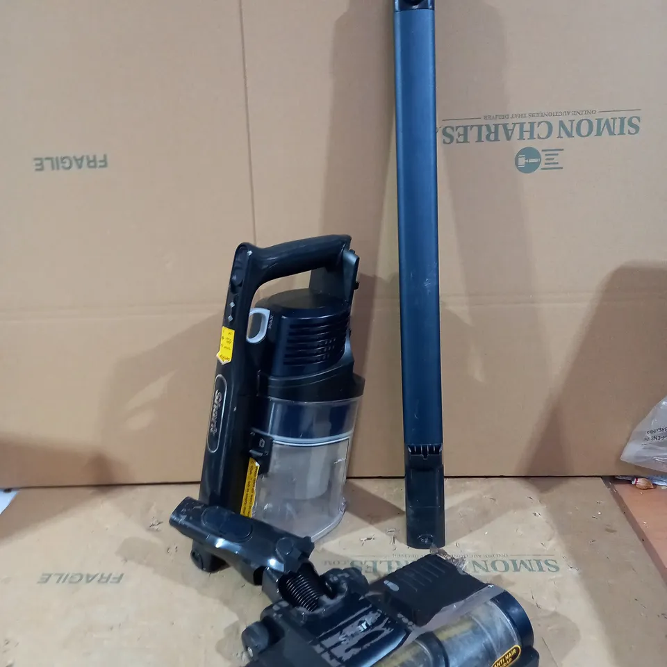 SHARK VACUUM CLEANER 