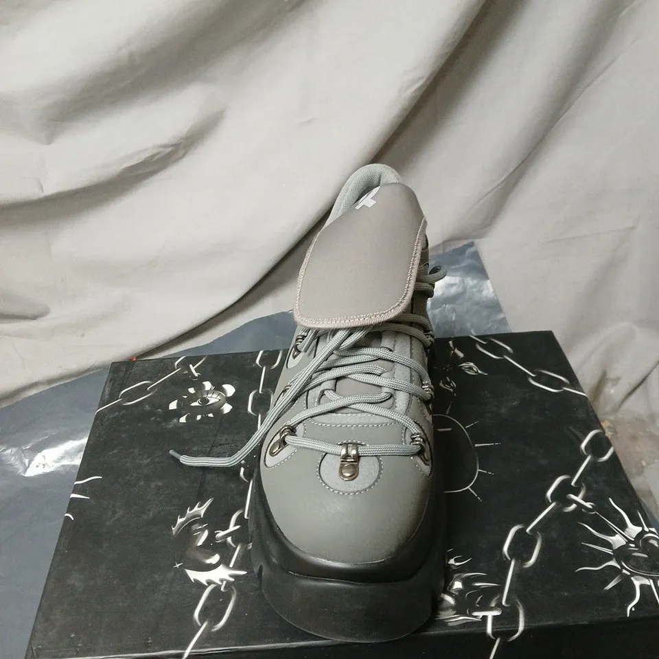 KOI DAWNGUARD MENS XTRA PLATFORM TRAINERS SHADOW BLACK BOXED SIZED 7