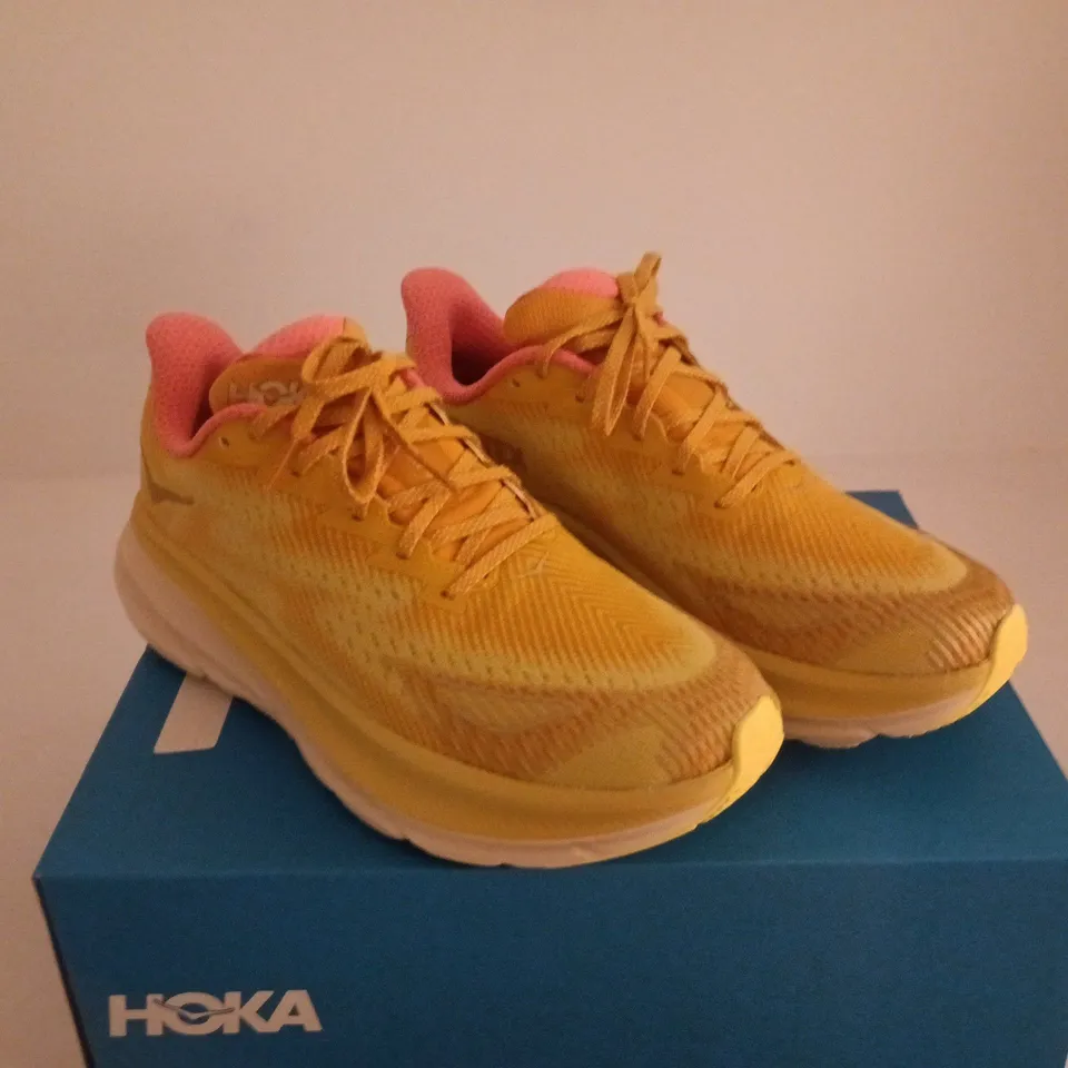 HOKA U CLIFTON 9 GTX TS UK 9 BOXED