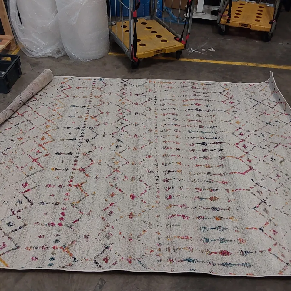 ALBERTS POWER LOOM MULTI-COLOURED RUG // 6'7" X 9'