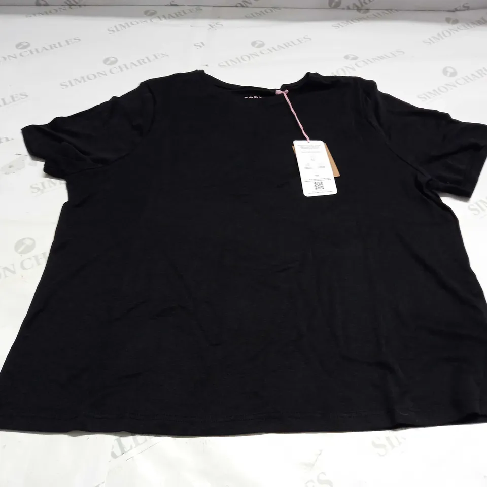 BODEN ROUND NECK SHORT SLEEVE TOP IN BLACK - LARGE