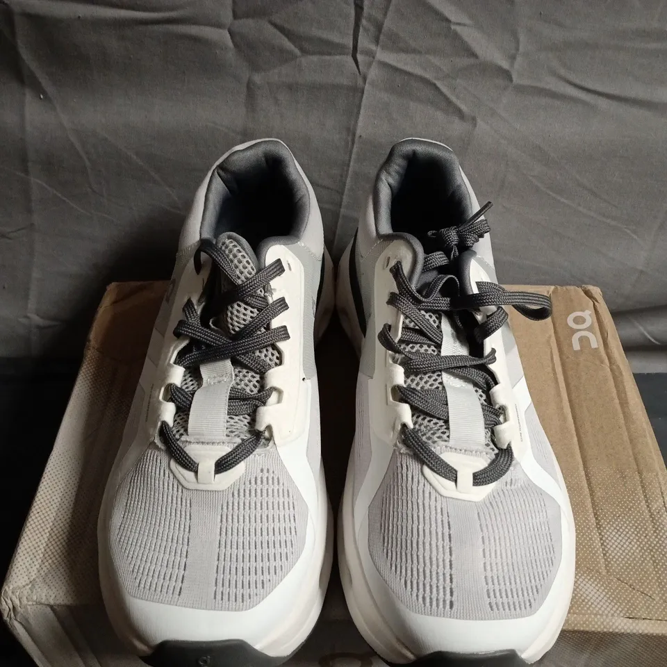 BOXED PAIR OF ON CLOUD CLOUDRUNNER 2  – WOMENS - UK SIZE 6