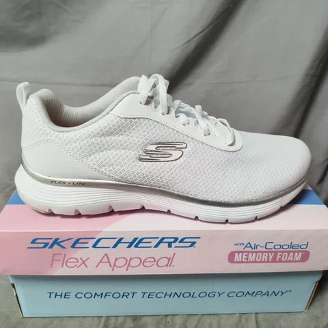 BOXED PAIR OF SKECHERS FLEX APPEAL WHITE SNEAKERS – WOMEN'S MEMORY FOAM - UK SIZE 7