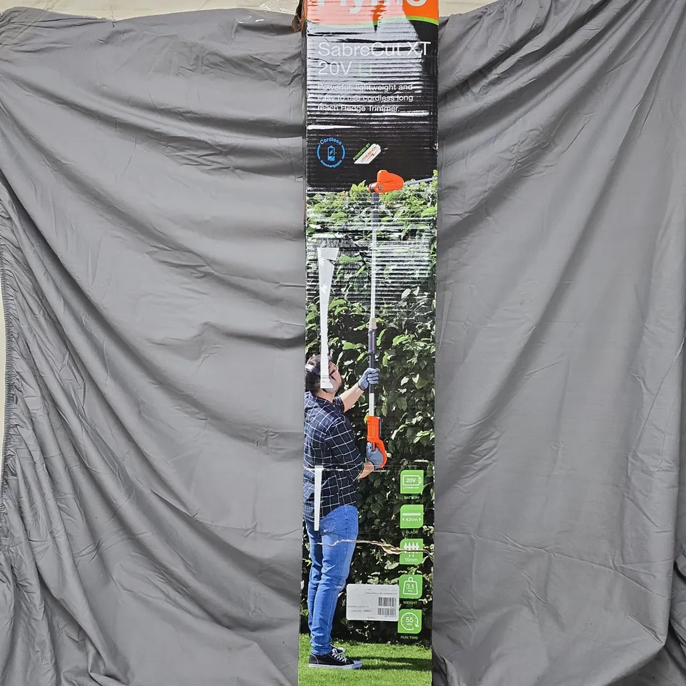 FLYMO SABRECUT XT 20V LI HEDGE TRIMMER