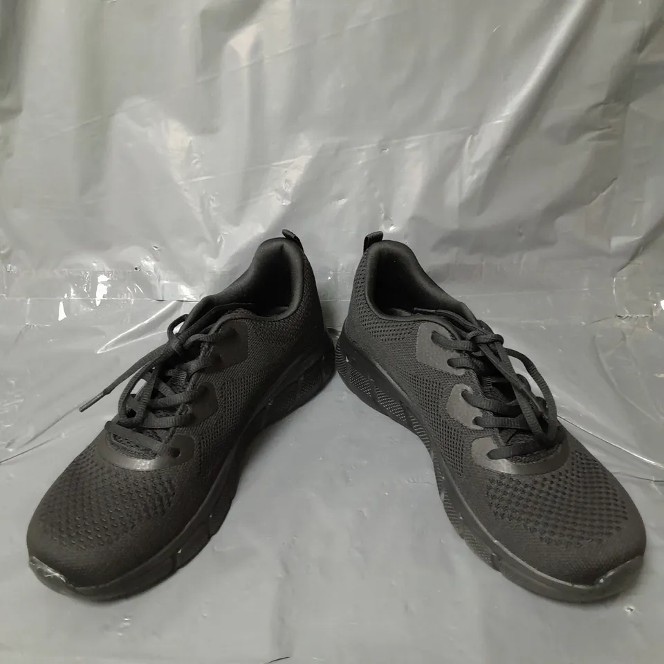 BOBS FROM SKECHERS EUREKA TRAINERS BLACK SIZE 6