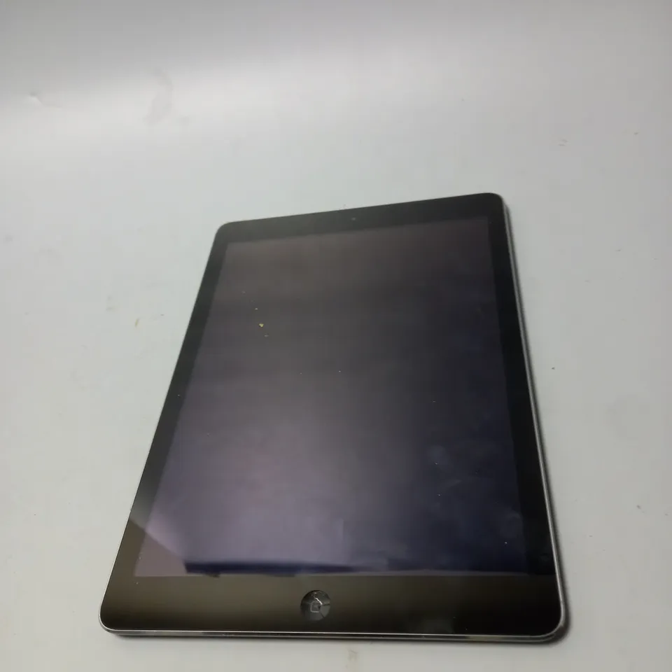 APPLE A1474 IPAD AIR 