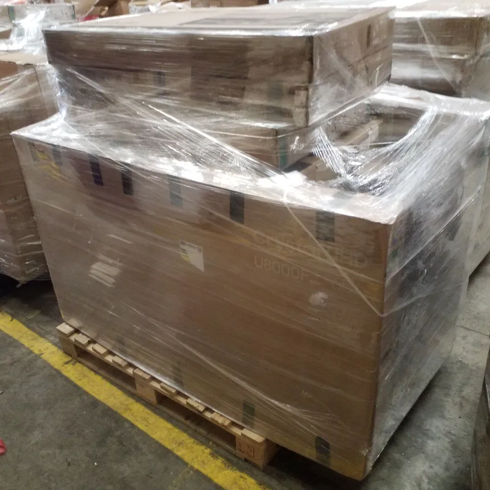 PALLET CONTAINING 11 DAMAGED TVS