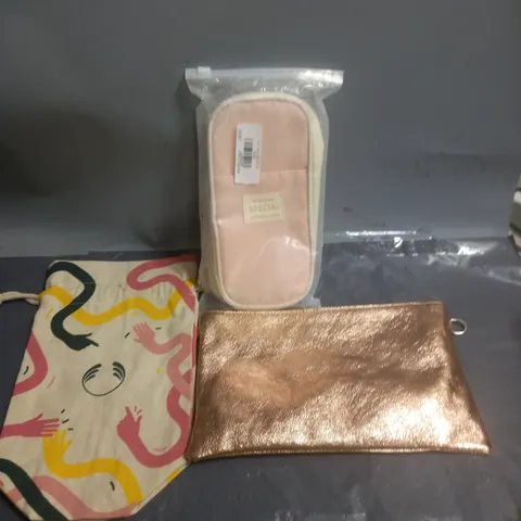 APPROXIMATELY 9 COSMETIC BAGS ASSORTED COLOURS, SIZES AND STYLES