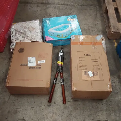 PALLET OF ASSORTED ITEMS INCLUDING: HIGH PRESSURE WASHER, FOLDABLE WAGON, INFLATABLE POOL, RUG ECT