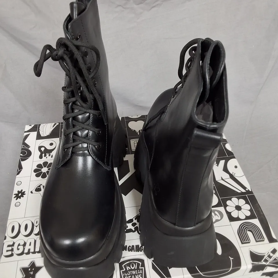 BOXED KOI RANCOR VILUN BLACK LACE UP BOOTS IN BLACK - UK6
