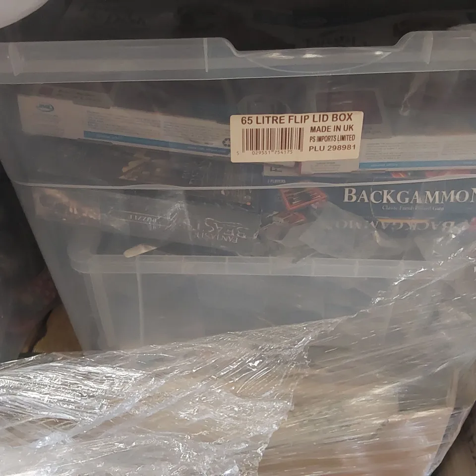 PALLET OF ASSORTED ITEMS INCLUDING: HOOVER, BOARD GAMES, GARDEN CHAIRS ECT
