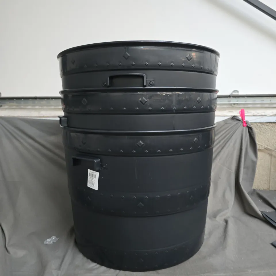BLACK METAL DRUM/BARREL-STYLE OUTDOOR CONTAINER WITH THREE STACKED SECTIONS X3 ITEMS.