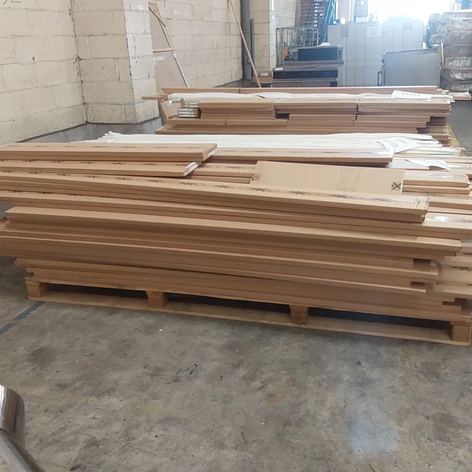 PALLET CONTAINING A LARGE QUANTITY OF BATHROOM PANELS INCLUDING: CREAM WEAVE PLINTHS ECT