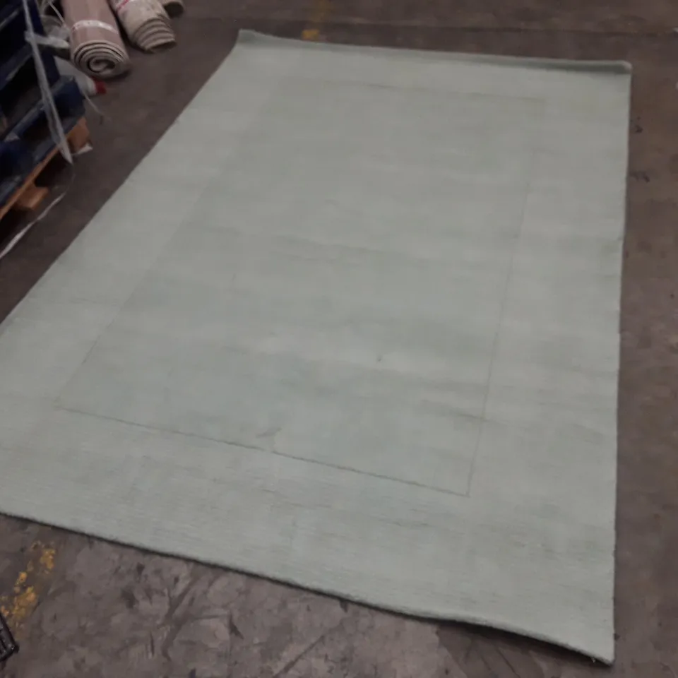 QUALITY DESIGNER AREA RUG APPROXIMATELY 200×290CM