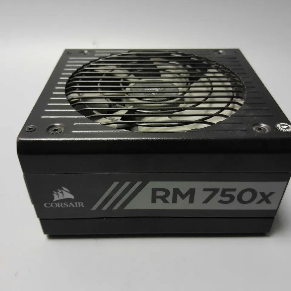 CORSAIR RM 750X