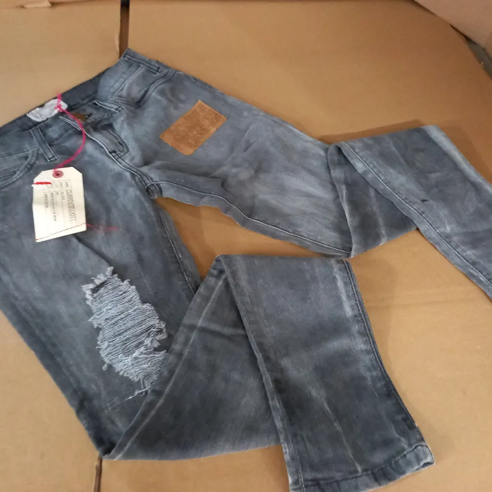 BRAND NEW CURRENT / ELLIOT THE SKINNY WASHED BLACK JEANS - 25