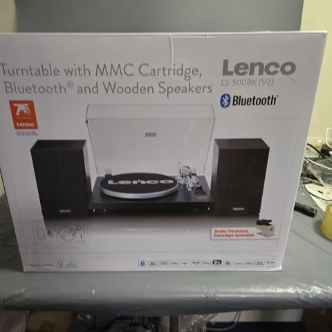 LENCO LS-500BK TURNTABLE WITH MMC CARTRIDGE AND BLUETOOTH