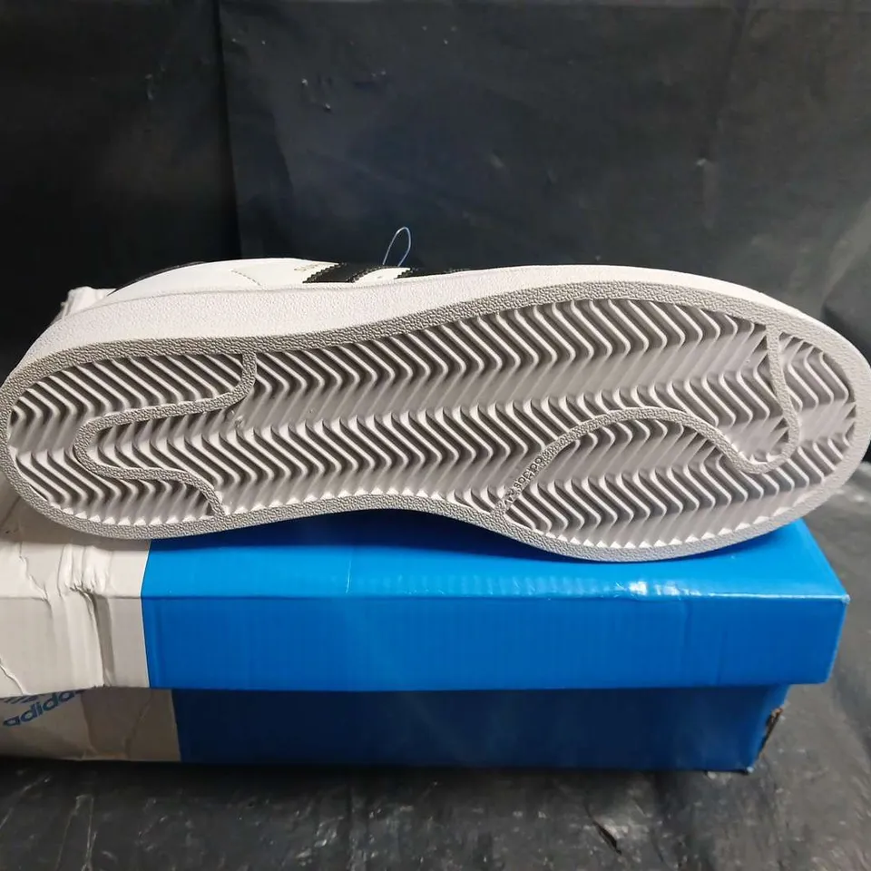 BOXED PAIR OF ADIDAS SUPERSTAR SNEAKERS – UK SIZE 7.5
