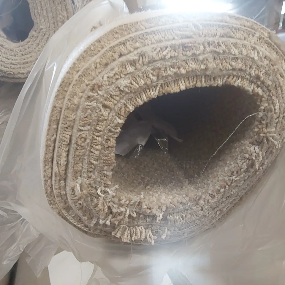 ROLL OF QUALITY NATURAL IMPRESSIONS GOLDEN HUSK CARPET - APPROXIMATELY 3 x 5m