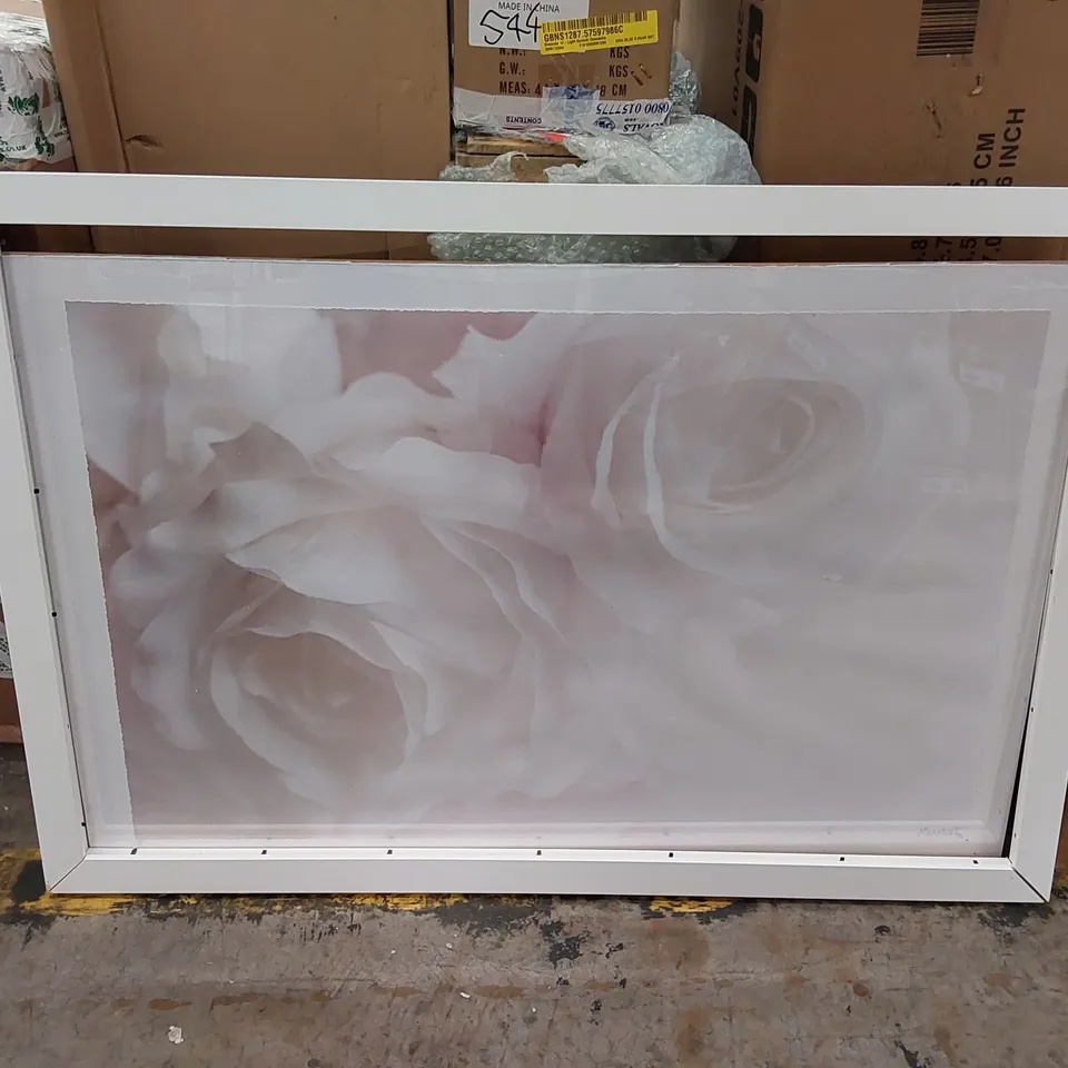 HEAVENLY WHITE BOUQUET FRAMED PICTURE (1 ITEM)