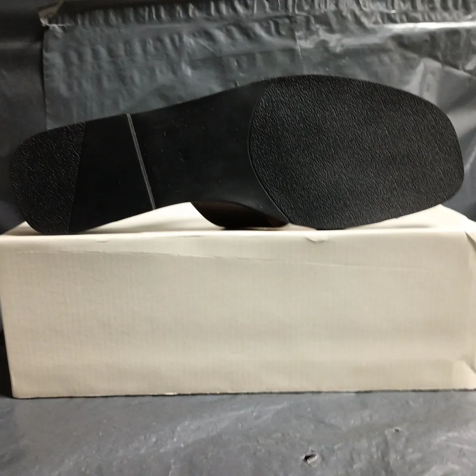 BOXED PAIR OF NAKEDSOL OPEN TOE SLIDERS IN DARK BROWN SIZE EU 39