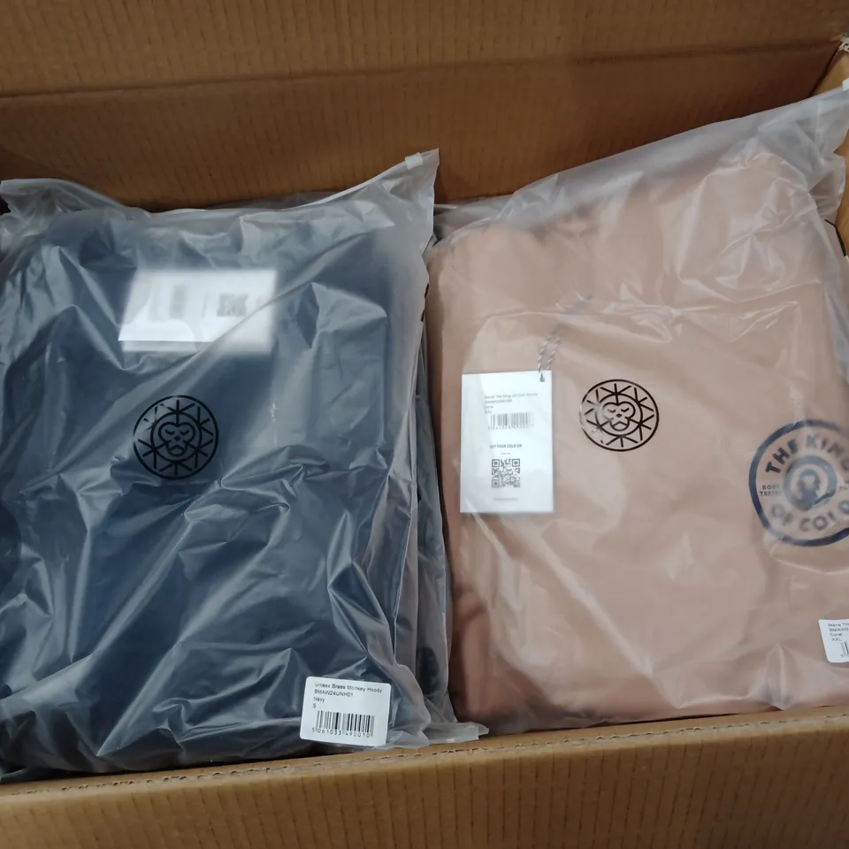 BOX OF MIXED ASSORTMENT OF BRAND NEW BRASS MONKEY CLOTHING ITEMS INCLUDING - HOODIES, SWEATERS - MIXED SIZES - APPROXIMATELY 15 ITEMS