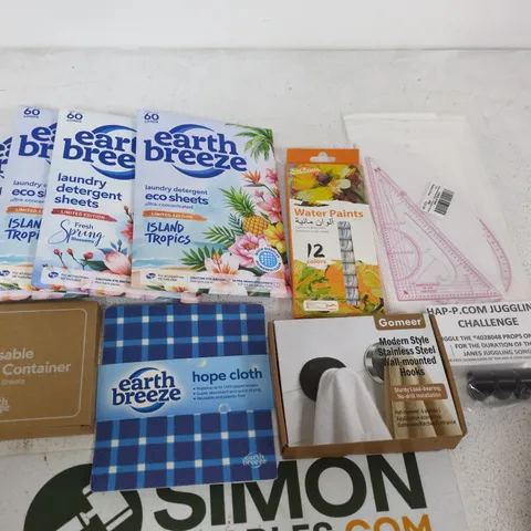 LOT OF APPROXIMATELY 18 ASSORTED HOUSEHOLD ITEMS TO INCLUDE EARTH BREEZE ECO SHEETS, WALL MOUNTED HOOKS AND WATER PAINTR