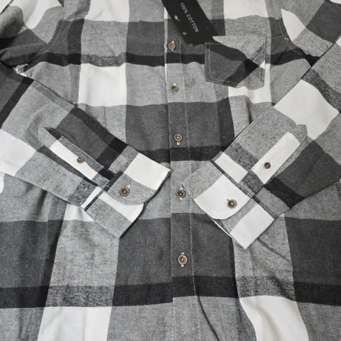 BRAVE SOUL BUTTON UP CHECKERED JACKET, GREY/WHITE - SIZE S