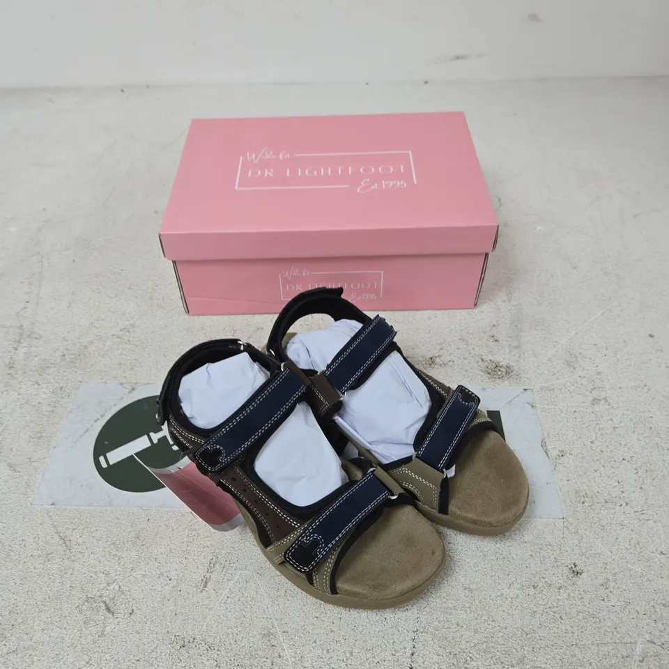 DR LIGHTFOOT WIDE FIT NAVY / KHAKI / BROWN SANDALS – UK 4